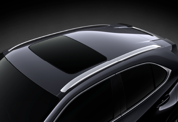POWER MOON-ROOF WITH ONE-TOUCH MODE AND JAM PROTECTION