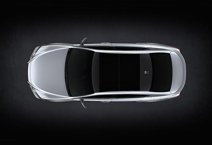 PANORAMIC SUNROOF*